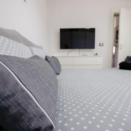 Appartamento Casa Nizza - Metro Lingotto Fiere - Inalpi Arena Turin Luaran gambar