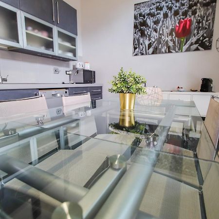 Appartamento Casa Nizza - Metro Lingotto Fiere - Inalpi Arena Turin Luaran gambar