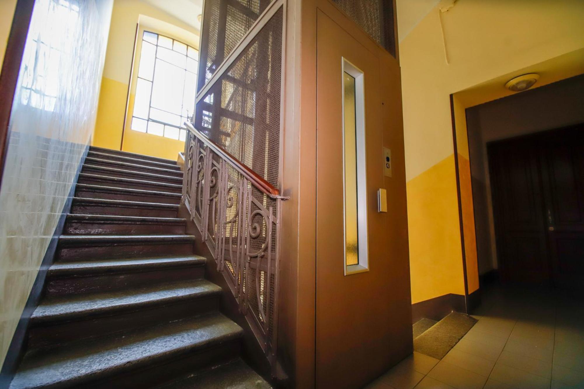 Appartamento Casa Nizza - Metro Lingotto Fiere - Inalpi Arena Turin Luaran gambar